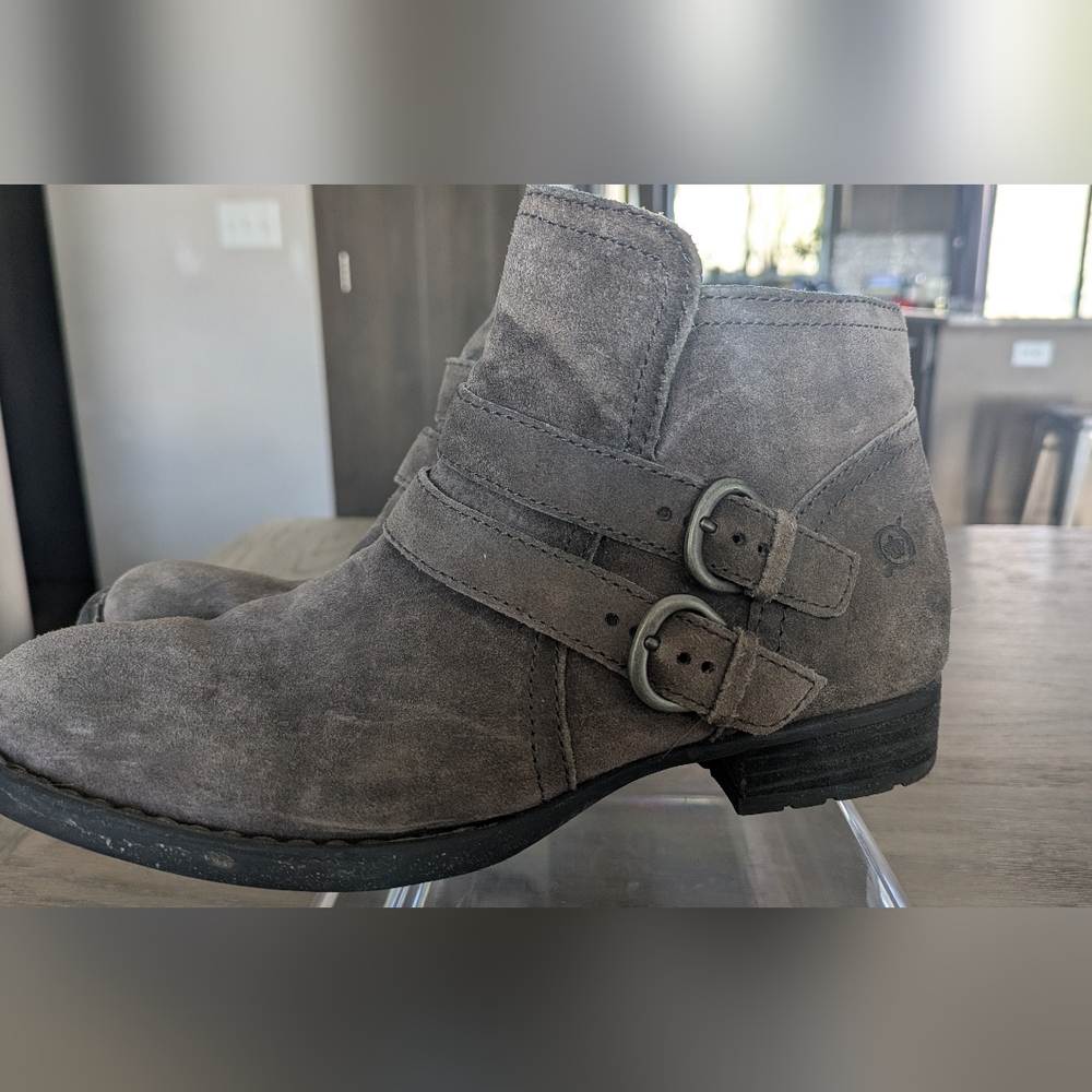 Born ankle booties size 6.5 - Picture 4 of 11